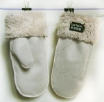 artificial fur mitten
